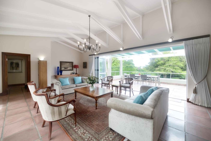 5 Bedroom Property for Sale in Fernkloof Estate Western Cape